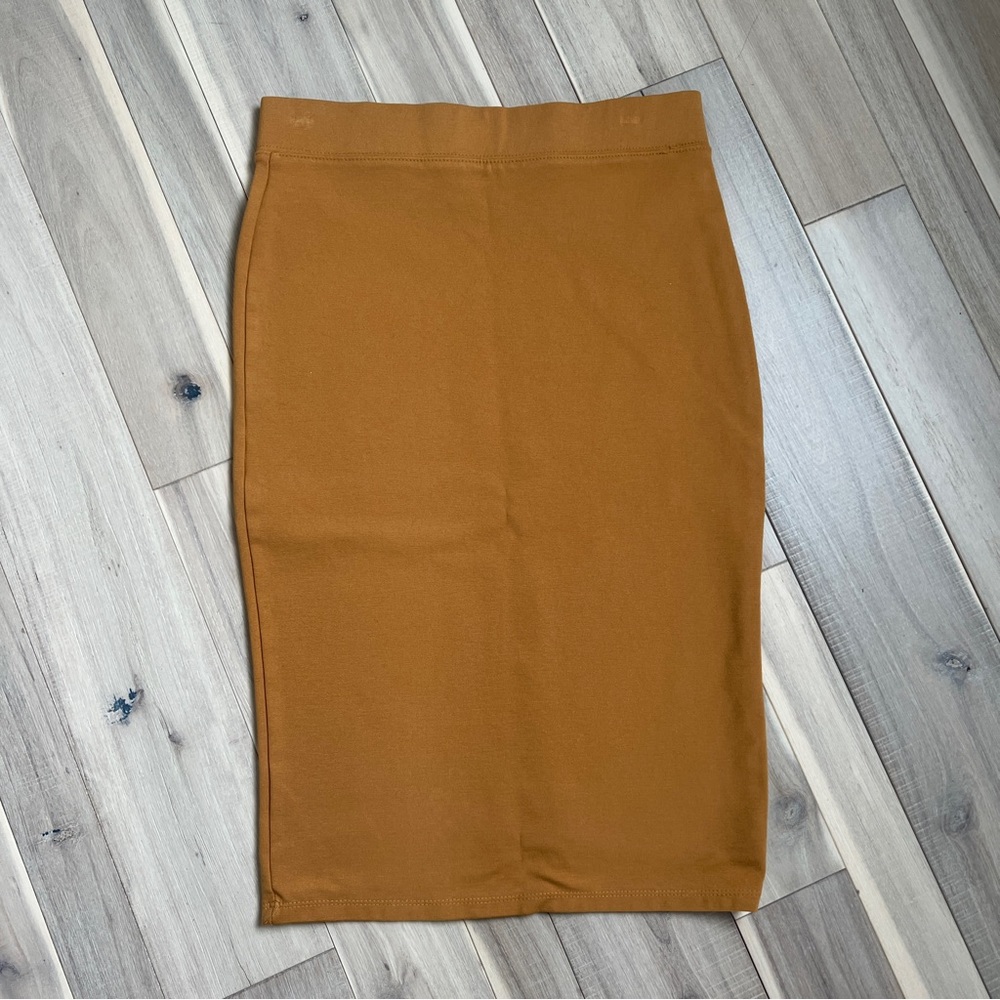 golden/yellow midi pencil skirt